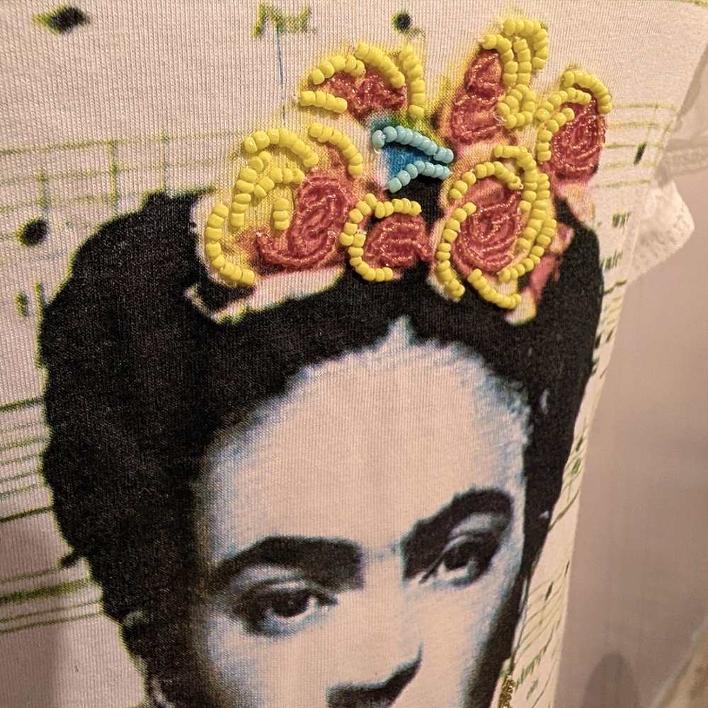 Anthro Barok Paris Kitsch + Pop Frida Beaded Ruffle Tee Size Small New With Tags